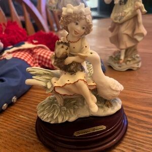 Giuseppe Armani Figurine with Girl and Goose